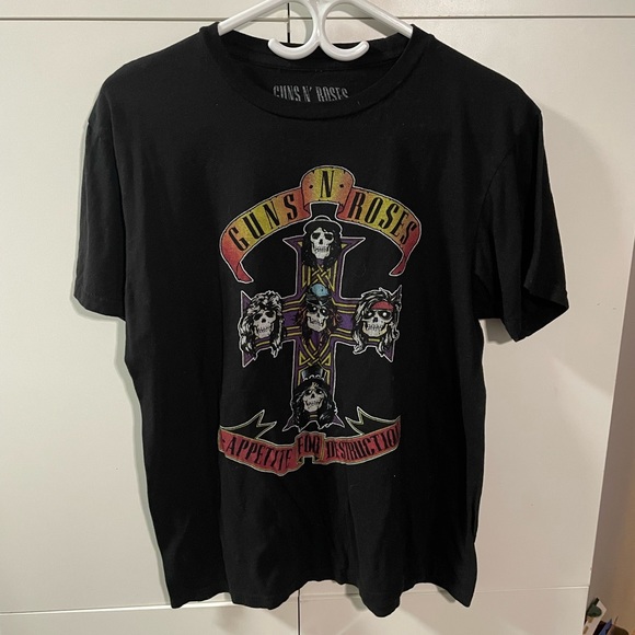 Tops - Guns and roses tshirt